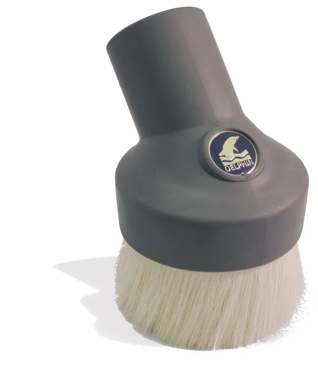 BROSSE COMPLETE MEUBLE POILS SOYEUX